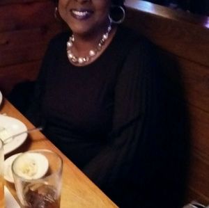 Meet your Posher, Jerolyn